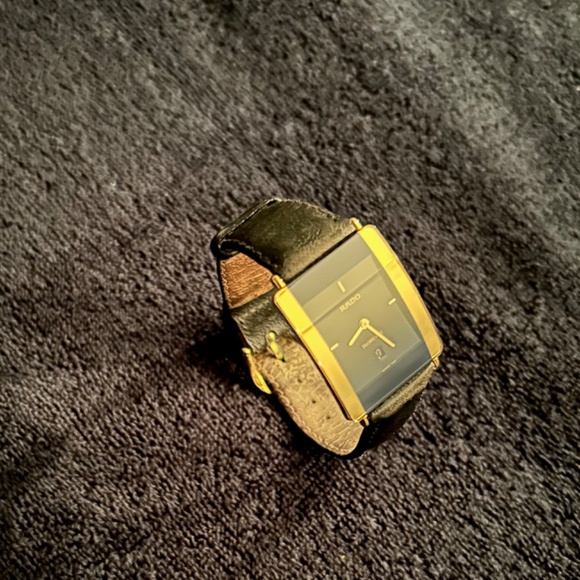 RADO MEN'S SAPPHIRE CRYSTAL WATCH, WATERSEALED, SWISS LUXURY BRAND - Picture 9 of 9